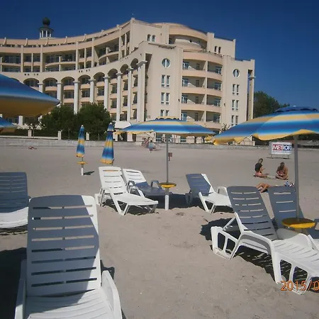 Private Apartment At Sunset Resort Pomorie דירה