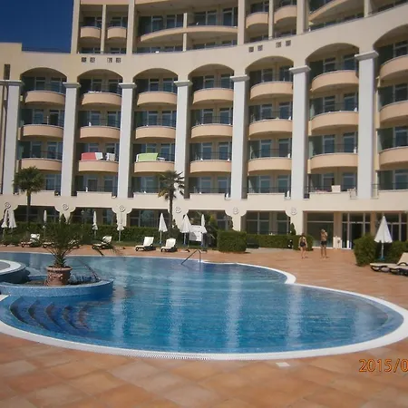 Private Apartment At Sunset Resort Pomorie דירה פומורי