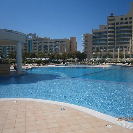 Private Apartment At Sunset Resort Pomorie דירה פומורי