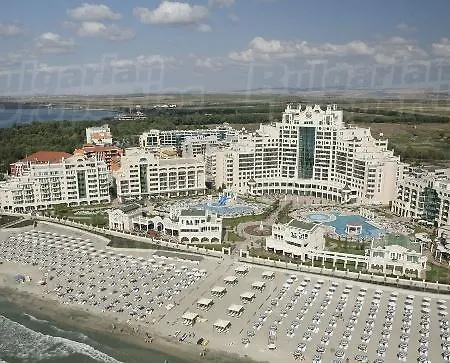 דירה Private Apartment At Sunset Resort Pomorie פומורי